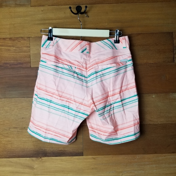 Adidas golf striped shorts size 2 - Picture 2 of 6